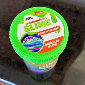 Nickelodeon Rainbow Glow Slime